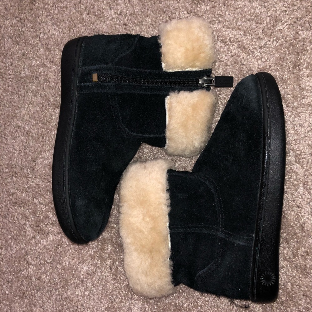 Toddler Uggs size 10